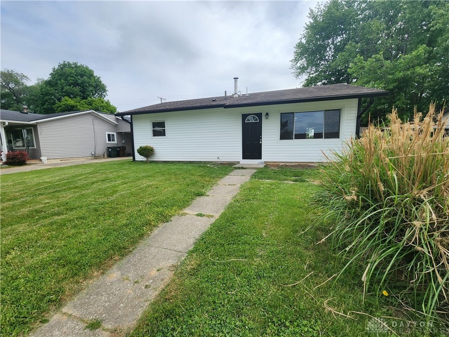 1011 Stewart Ave, Xenia, OH 45385 - photo 1