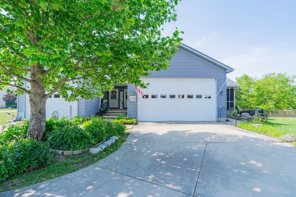 1515 Belclare Rd, Normal, IL 61761 - photo 1