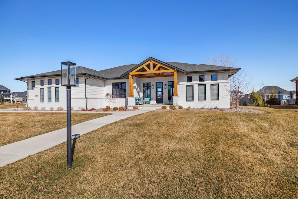 13301 Redbud Dr, Saint John, IN 46373 - photo 1