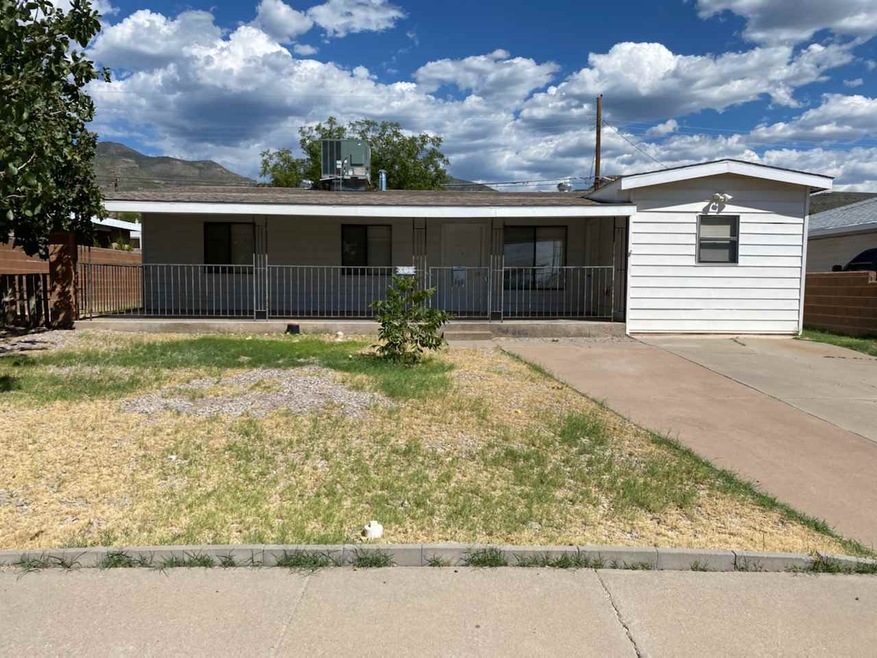 804 Ridgecrest Dr, Alamogordo, NM 88310 - photo 1