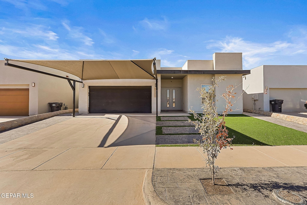 1089 Gaitan St, El Paso, TX 79928 - photo 1