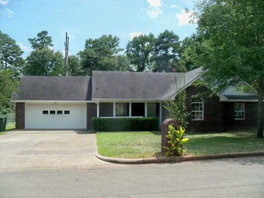 425 Northern Oak St, Nacogdoches, TX 75964 - photo 1