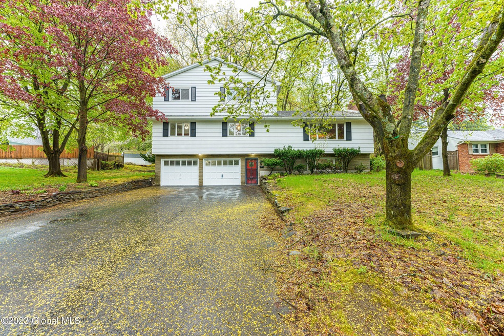 5 Toll Ln, Albany, NY 12203 - photo 1