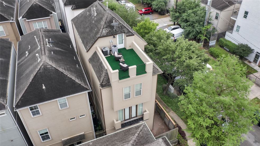 622 Rutland St unit E, Houston, TX 77007 - photo 1