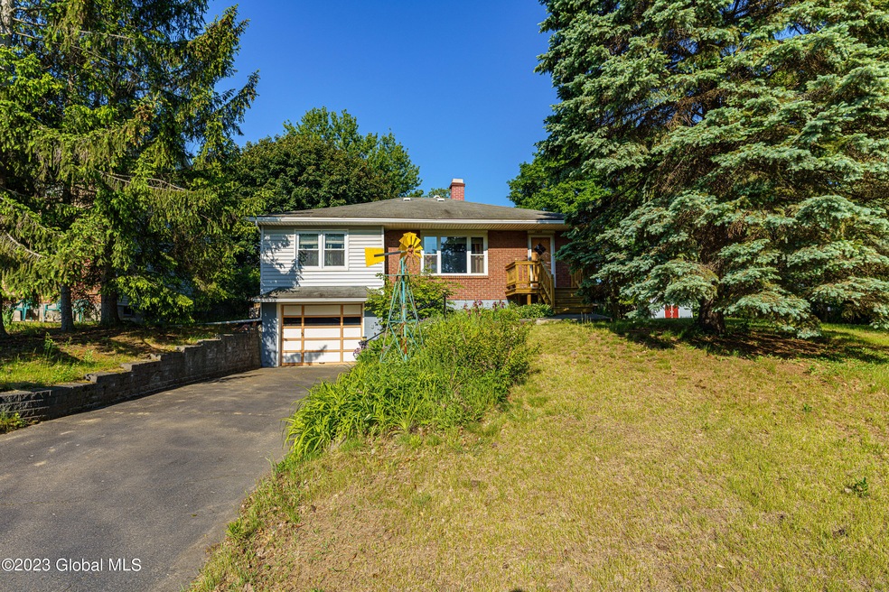 1420 Nelson St, Schenectady, NY 12306 - photo 1