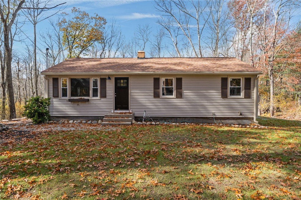 255 Rockland Rd, North Scituate, RI 02857 - photo 1