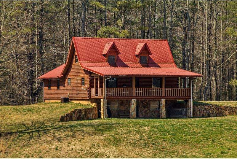 A stunning cabin nestled in the mountains with 10 