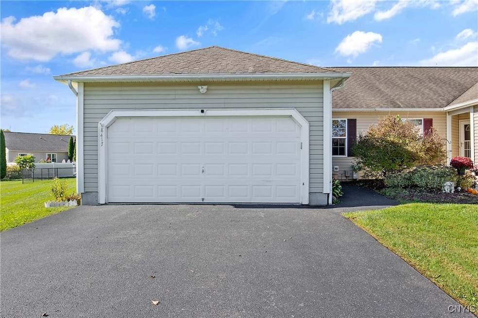 8417 Boyko Farm, Cicero, NY 13039 - photo 1