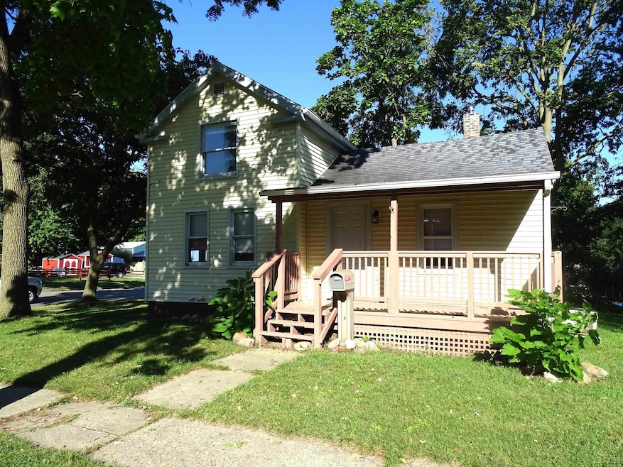 1003 N Broad St, Adrian, MI 49221 - photo 1