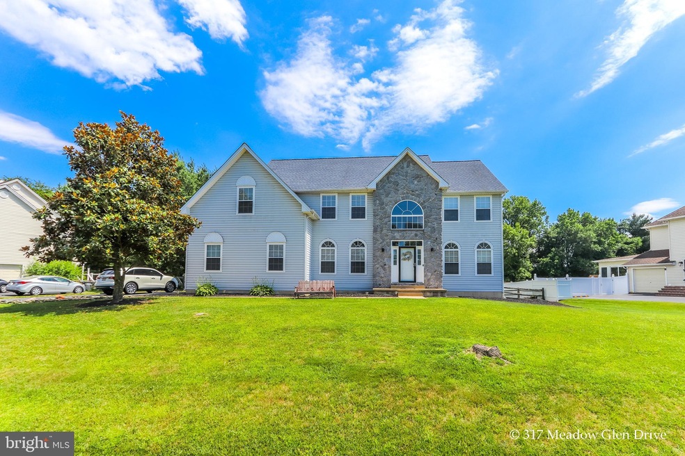 317 Meadow Glen Dr, Bear, DE 19701 - photo 1