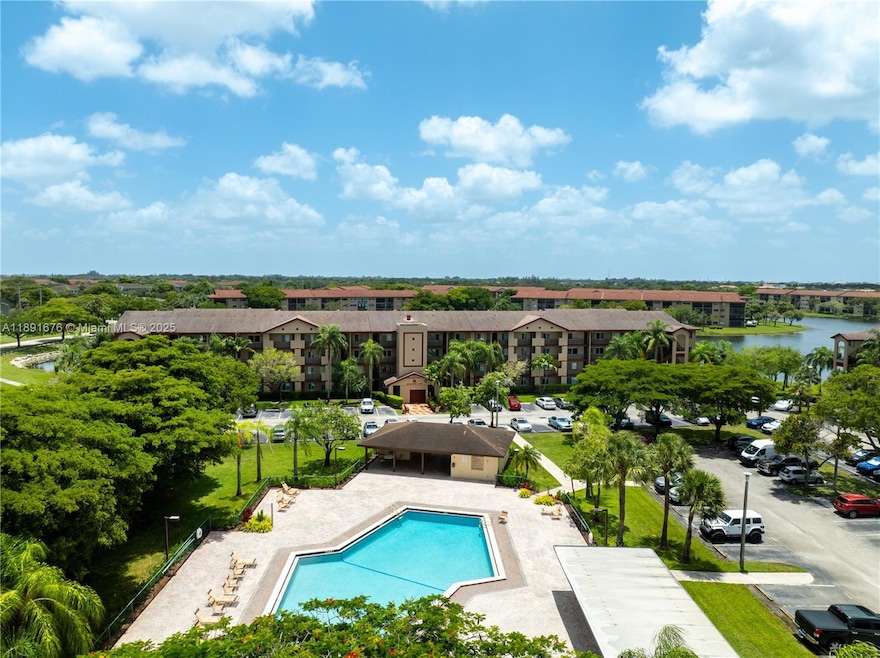 Plymouth at Century Village unit 309A, Pembroke Pines, FL 33027 - photo 1