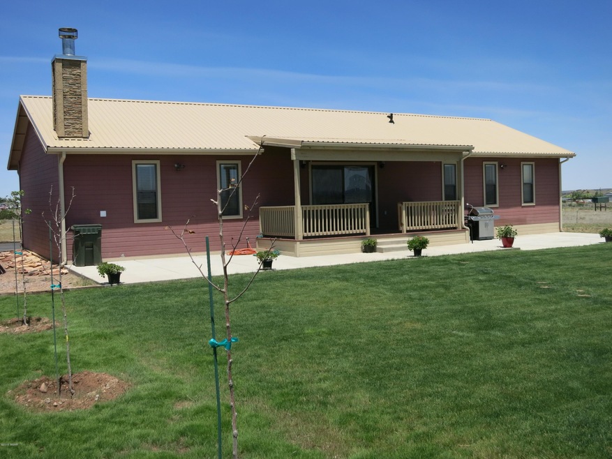 529 Foothills Blvd, Taylor, AZ 85939 - photo 1