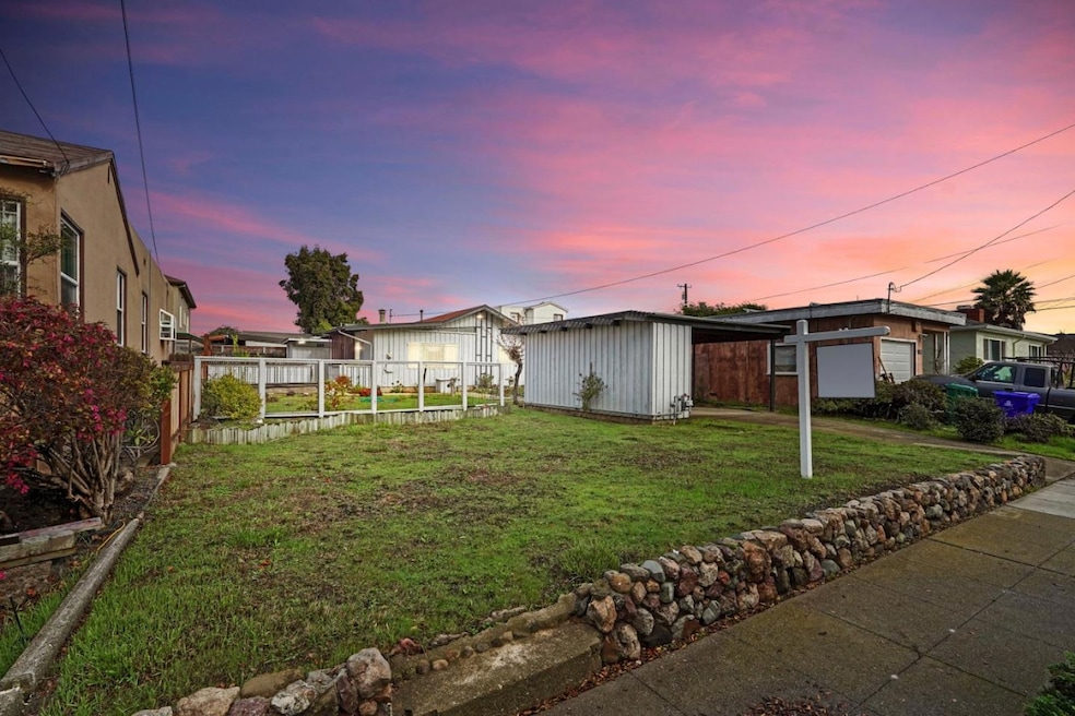 3315 Esmond Ave, Richmond, CA 94805 - photo 1