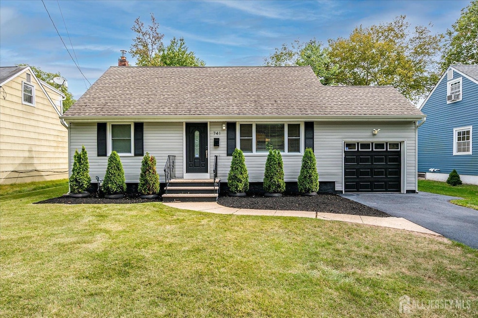 741 Brookside Rd, Rahway, NJ 07065 - photo 1