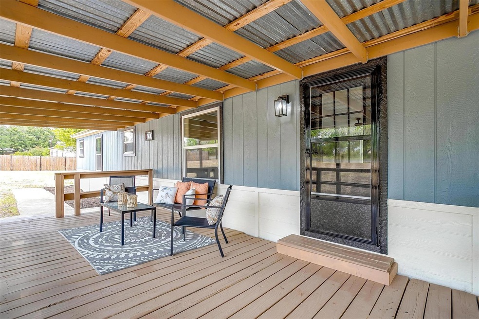 223 Bryon Dr, Weatherford, TX 76085 - photo 1