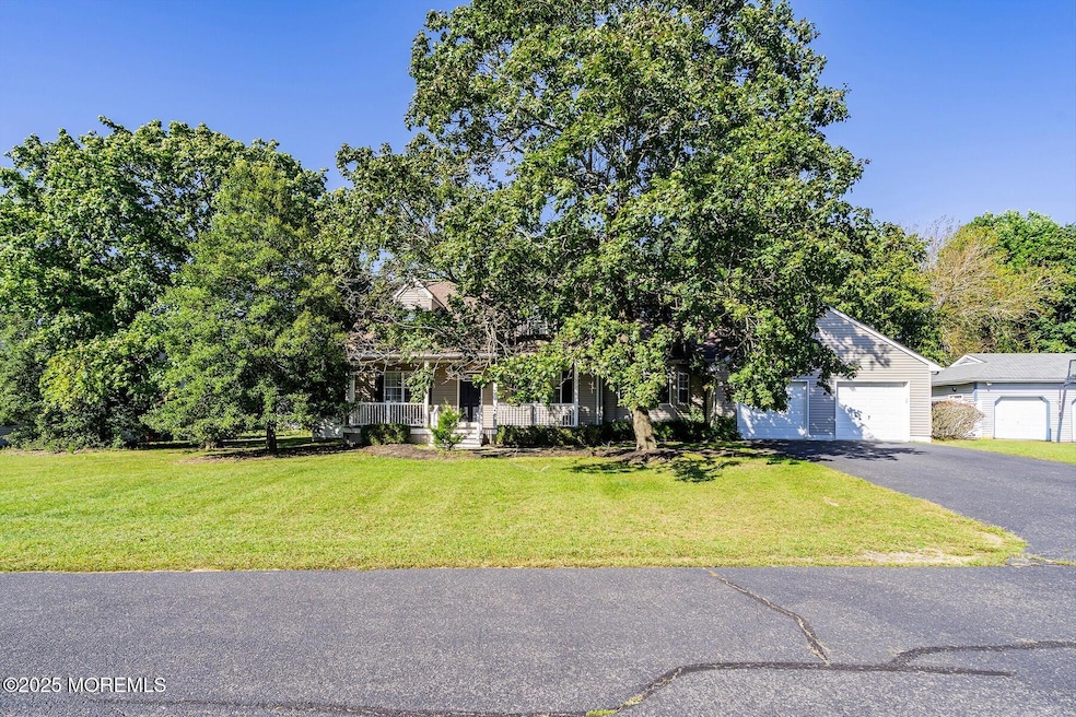 431 W Park Ave, Oakhurst, NJ 07755 - photo 1