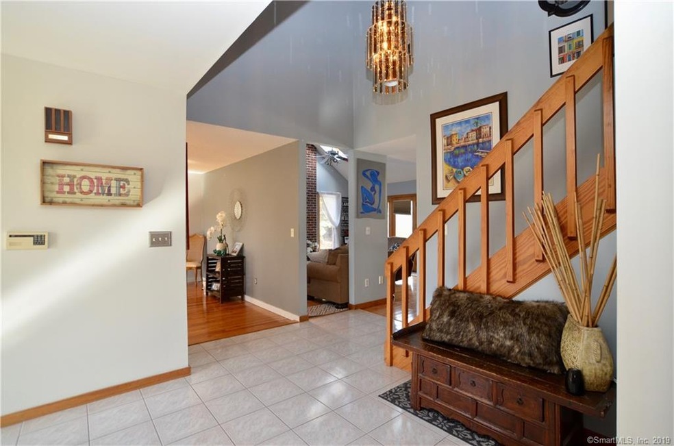 12 Rolling Meadow Dr, Wallingford, CT 06492 - photo 1