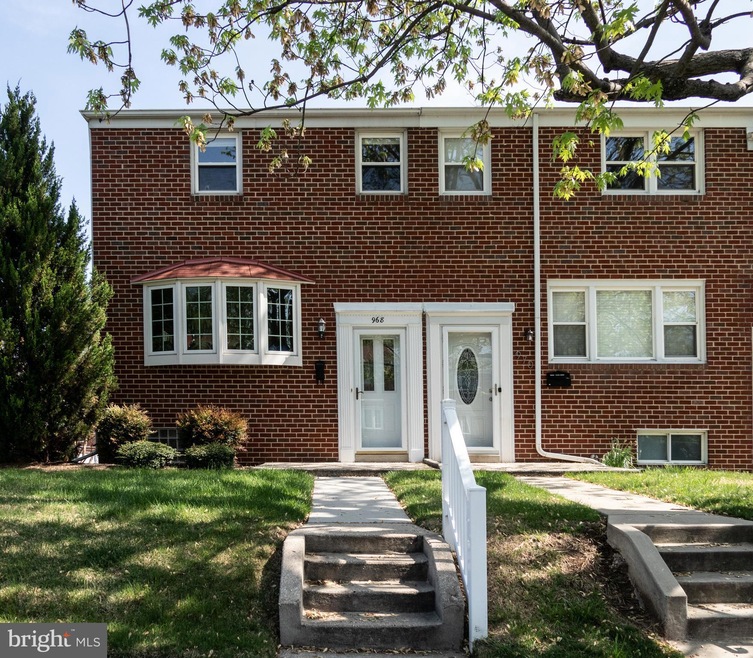 968 Circle Dr, Halethorpe, MD 21227 - photo 1