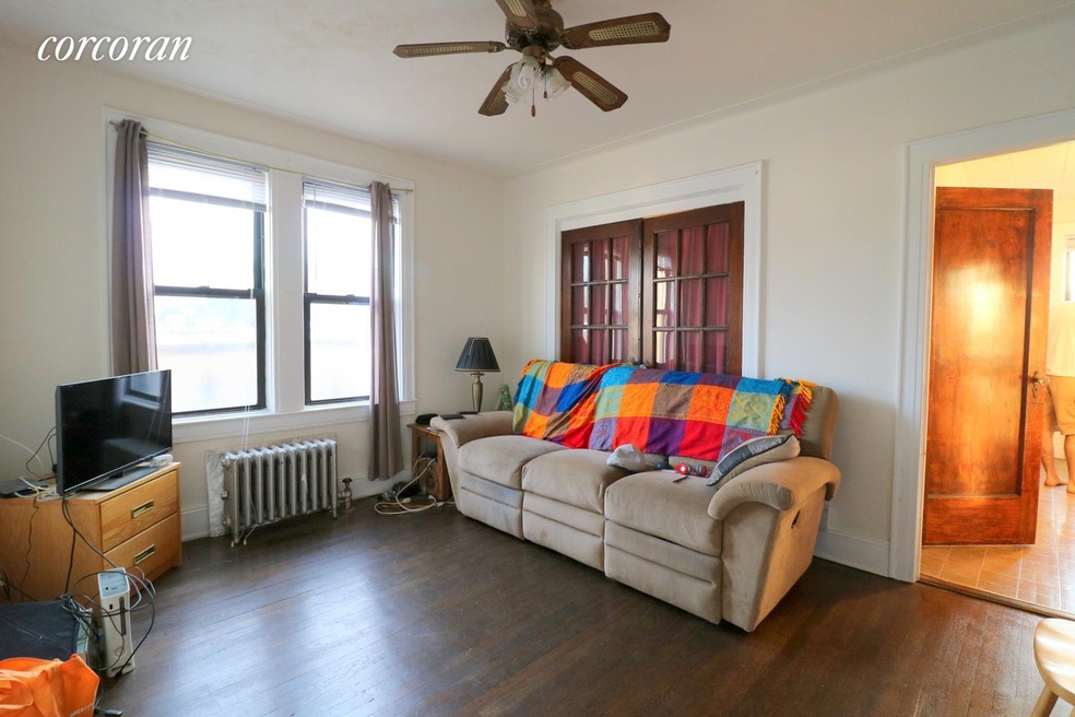 32-65 45th St unit 3, Long Island City, NY 11103 - photo 1