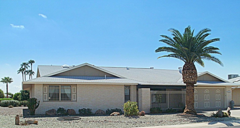 Mesa Verde front