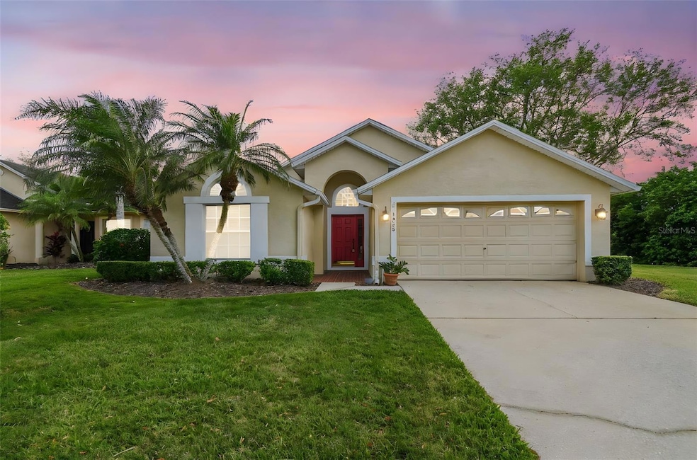 1045 View Pointe Way