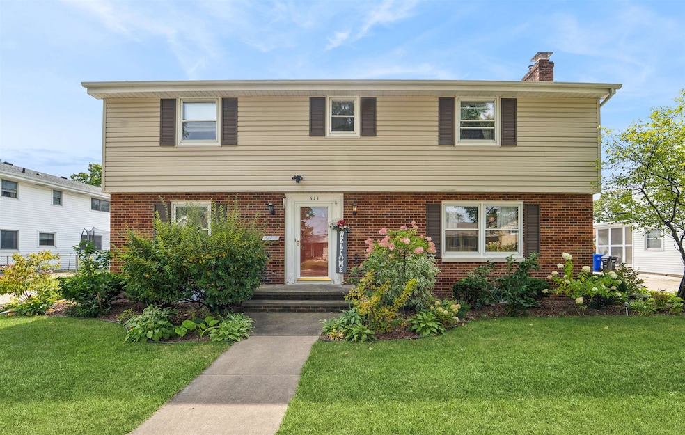 513 E Greenfield St, Appleton, WI 54911 - photo 1