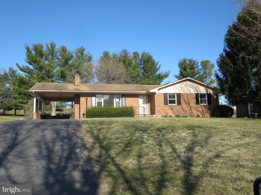 9909 Pleasant View Dr, New Market, VA 22844 - photo 1