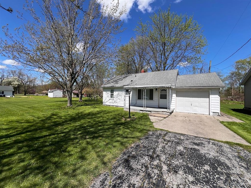 2110 Marchon Dr, Port Huron, MI 48060 - photo 1