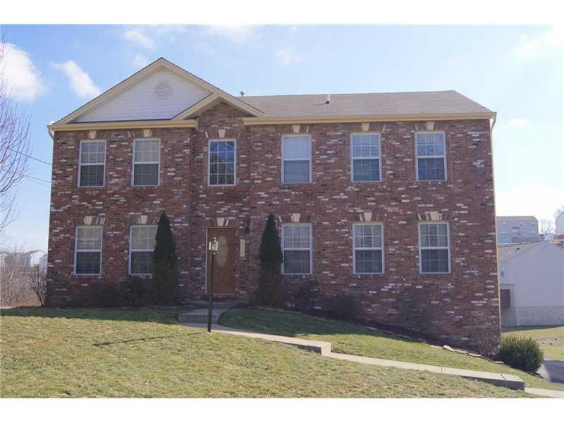 Exterior Front. Large 4 bedroom, 3 bath in Crosswi