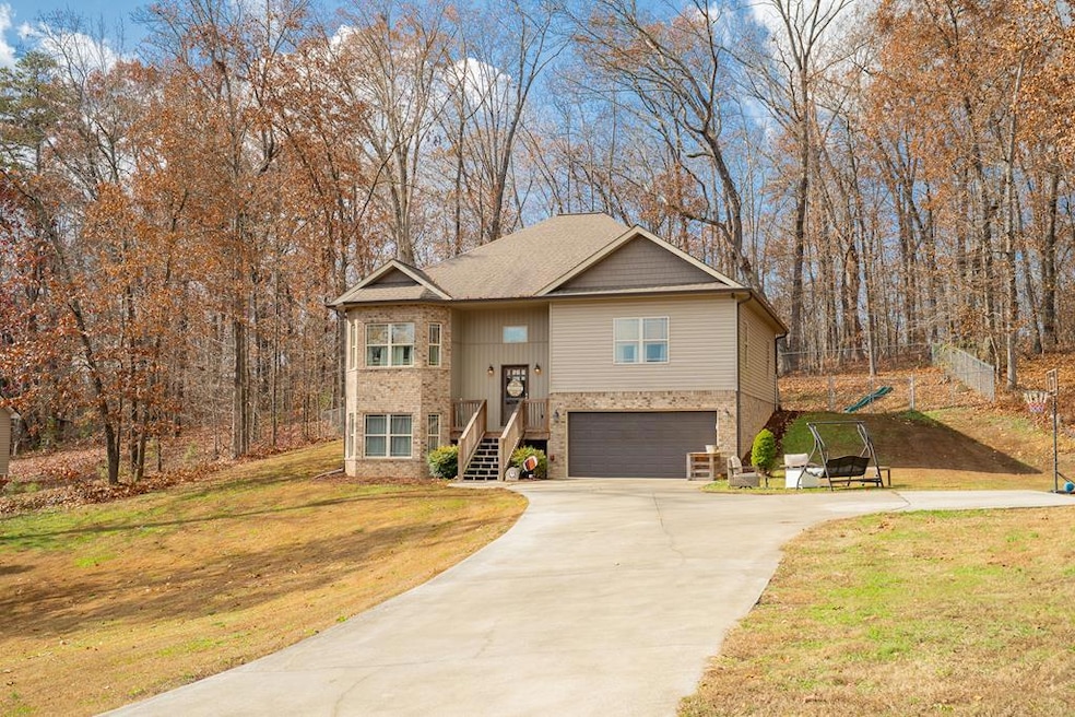 1055 Durham St, Dalton, GA 30721 - photo 1