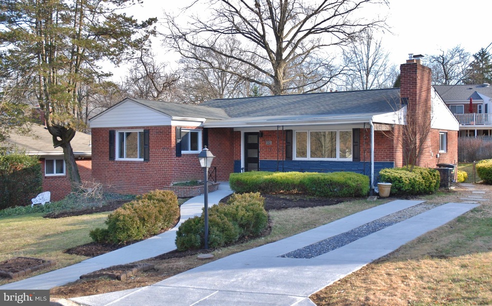 809 Larch Ave, Takoma Park, MD 20912 - photo 1