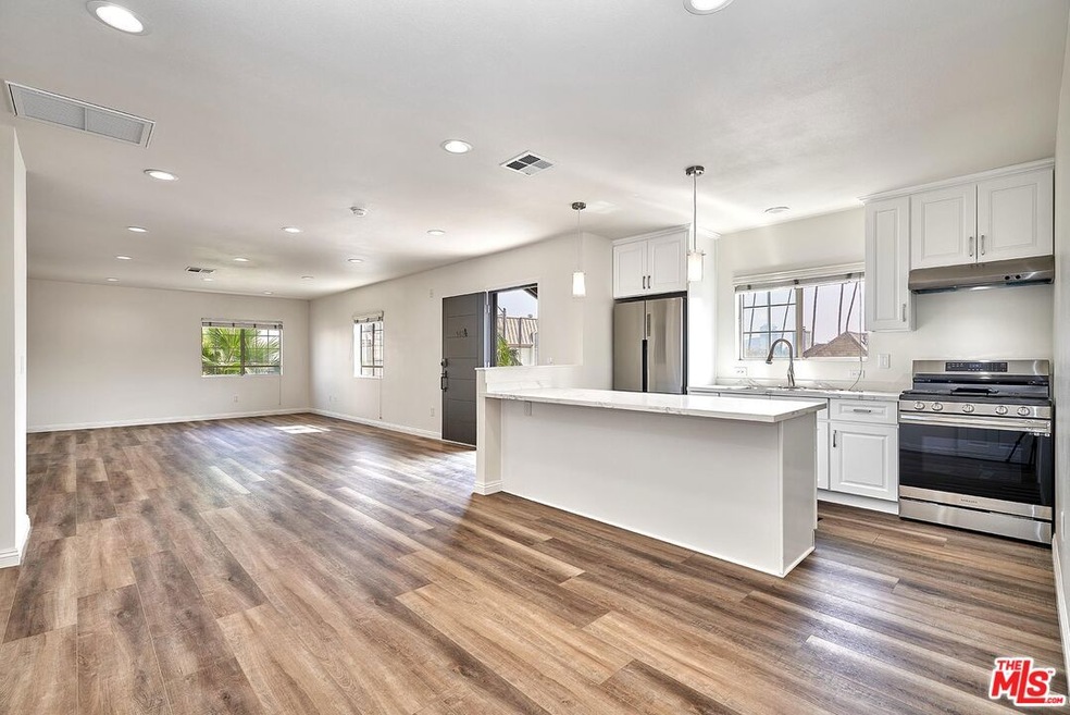 143 1/2 N Alexandria Ave, Los Angeles, CA 90004 - photo 1