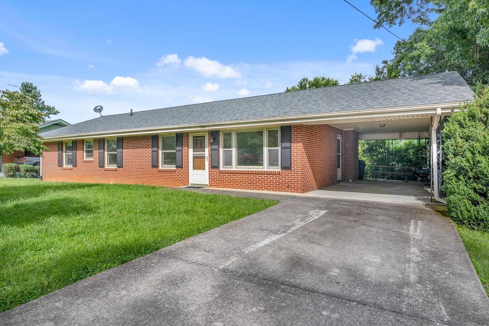 Sold $224,900 • Co-Listing Agent