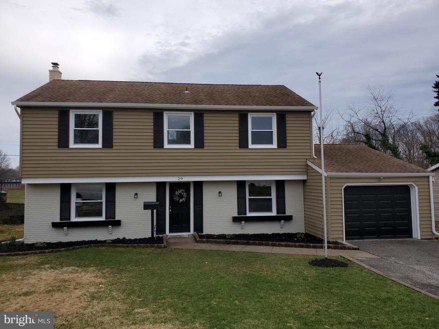 29 Plumtree Ln, Willingboro, NJ 08046 - photo 1