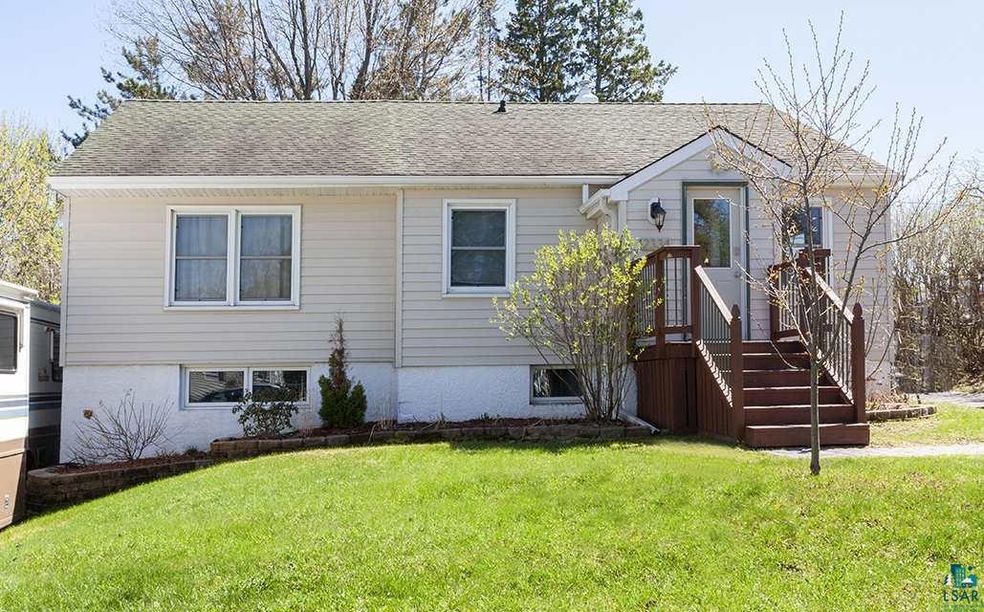 2334 Hoover St, Duluth, MN 55811 - photo 1