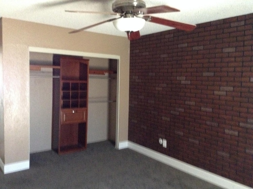 5868 E Ramona Ave, Fresno, CA 93727 - photo 1