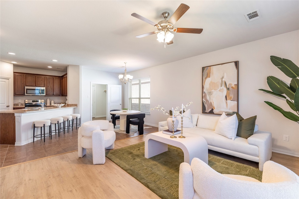 10428 Talus Dr, Fort Worth, TX 76131 - photo 1