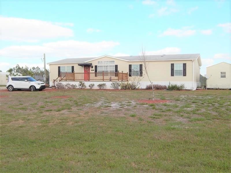 539 Central Ave, Frostproof, FL 33843 - photo 1