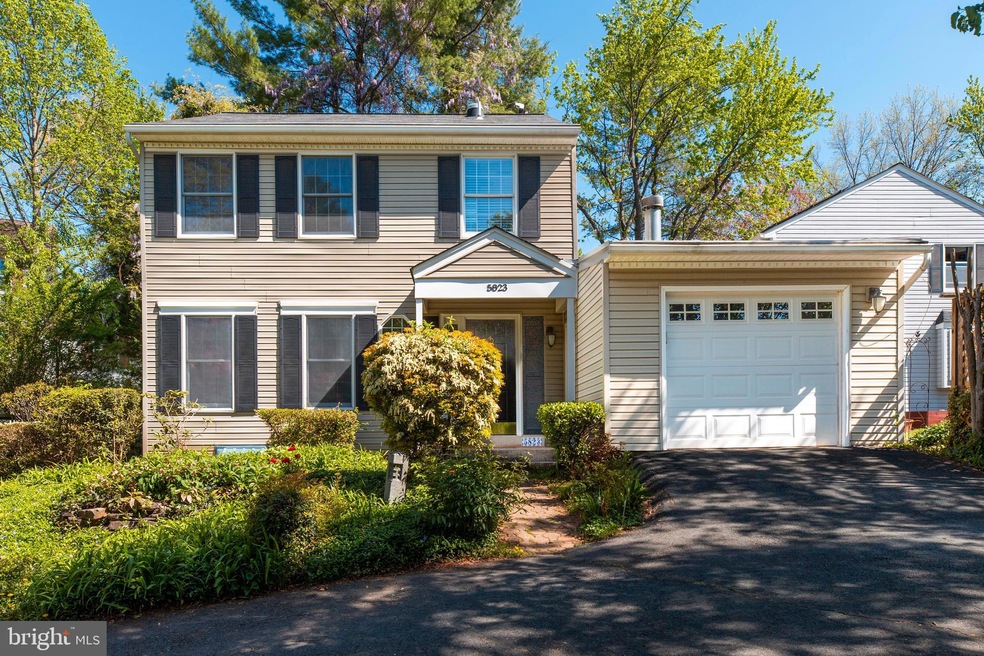 5823 Silchester St, Burke, VA 22015 - photo 1