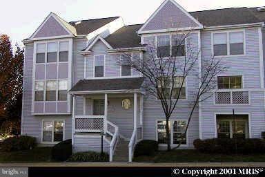 12930 Grays Pointe Rd unit 12930A, Fairfax, VA 22033 - photo 1