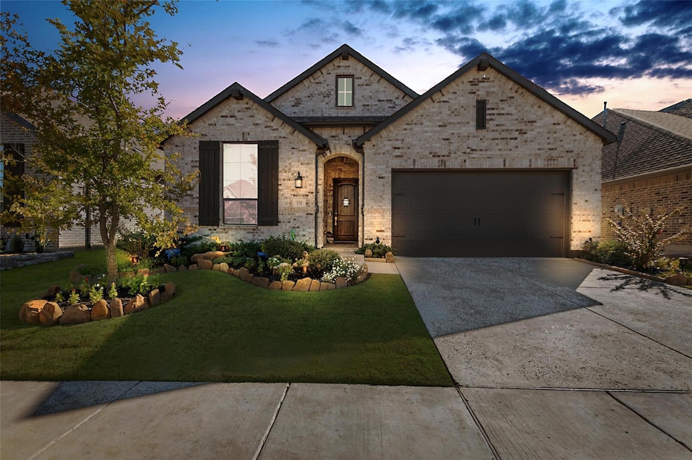 820 Westerkirk Dr, Celina, TX 75009 - photo 1