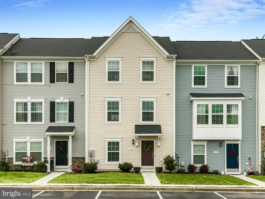 72 Lieutenant Ct, Bunker Hill, WV 25413 - photo 1