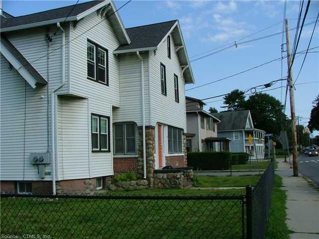319 Washington St unit 2, Norwich, CT 06360 - photo 1