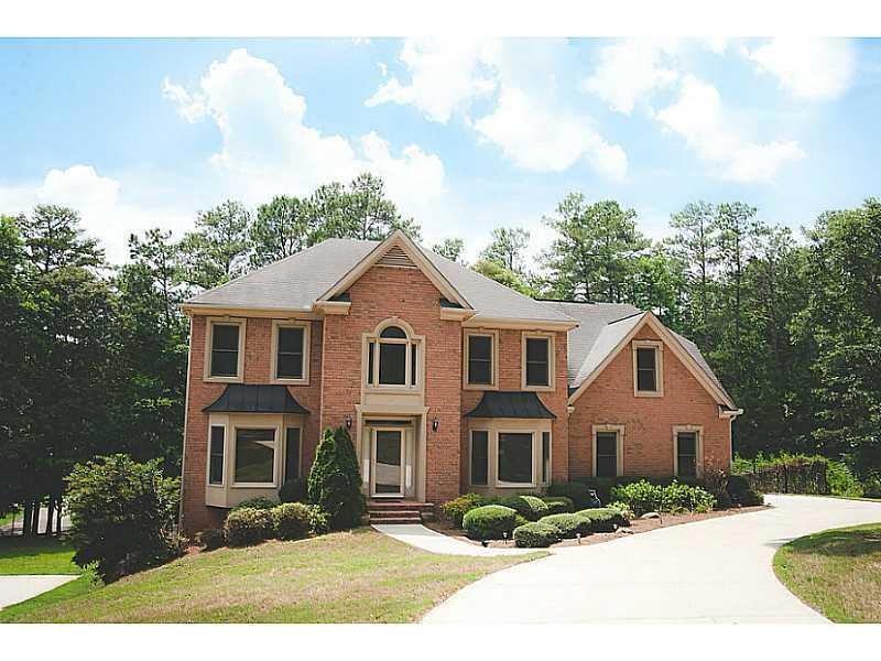 Exterior Front. 5 BR, 4.5 BA home in great locatio