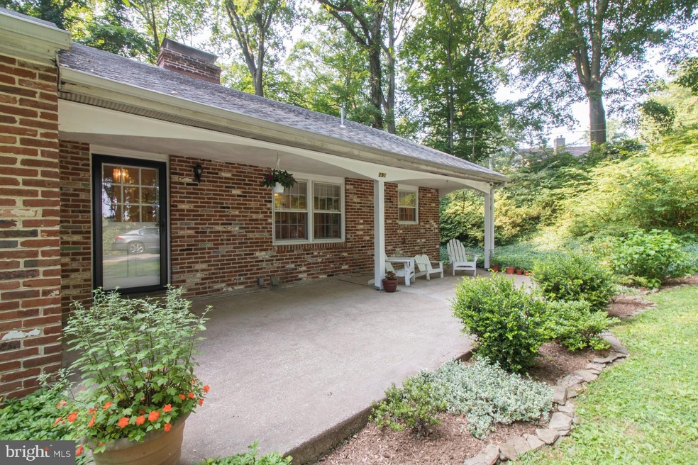 291 Aronimink Dr, Newtown Square, PA 19073 - photo 1