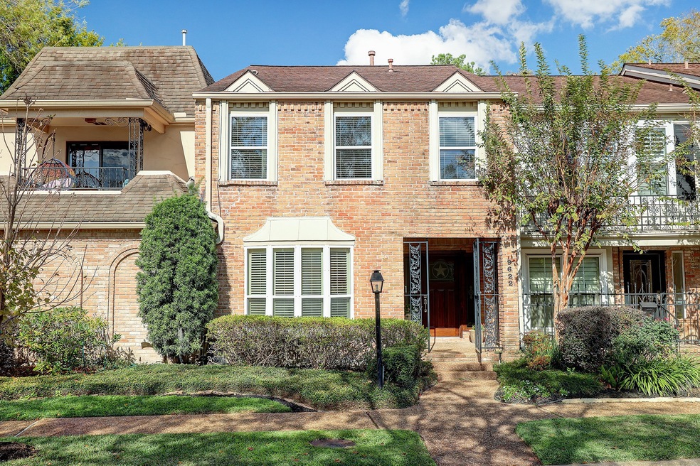 9622 Doliver Dr, Houston, TX 77063 - photo 1