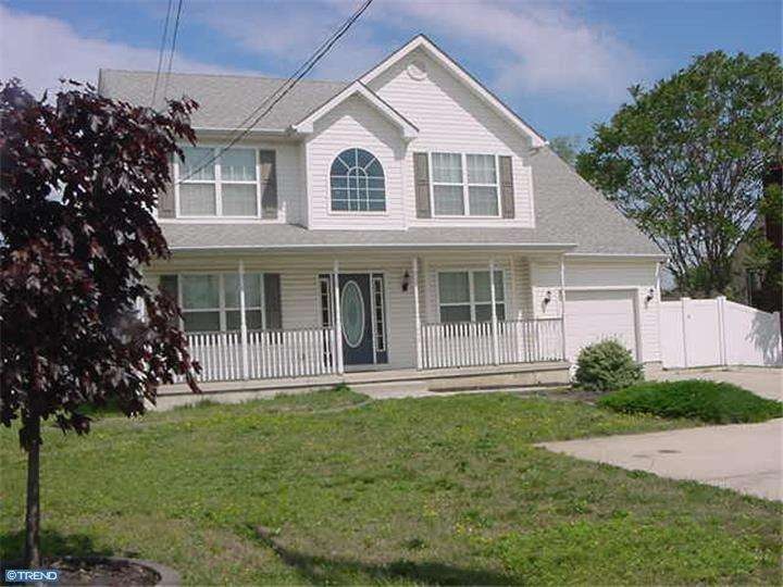 640 Crown Point Rd, West Deptford, NJ 08086 - photo 1