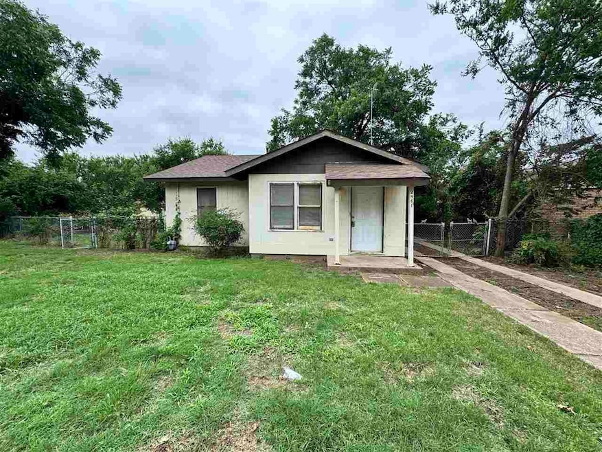 For Rent $950/month