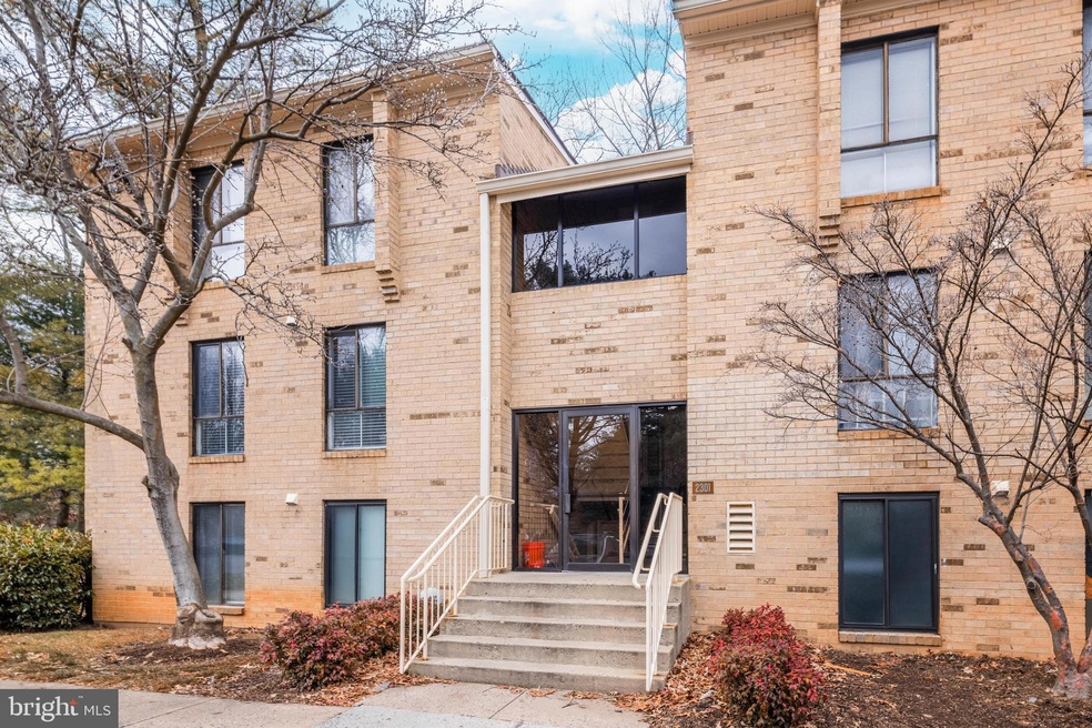 2301 Freetown Ct unit 14/11C, Reston, VA 20191 - photo 1