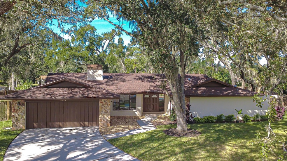 2102 Doefield Ct, Valrico, FL 33596 - photo 1